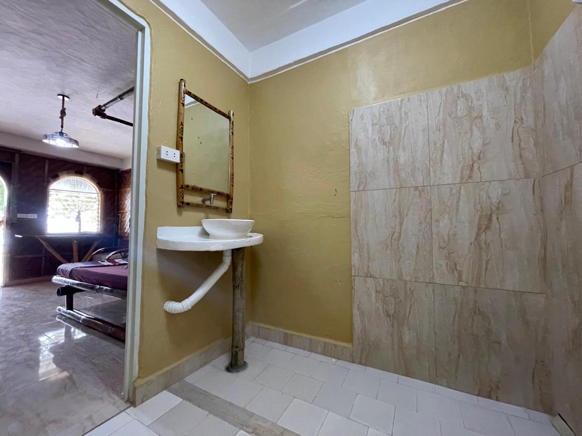 Bed and Breakfast Voodoo House Lalao Экстерьер фото